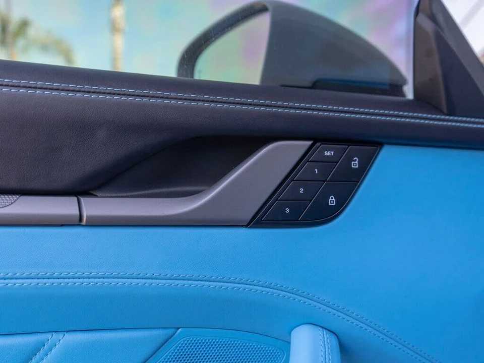 2024 Porsche 992 Targa 4 & 4S - Image 30 of 31
