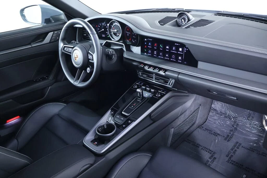 2024 Porsche 992 Targa 4 & 4S - Image 17 of 26