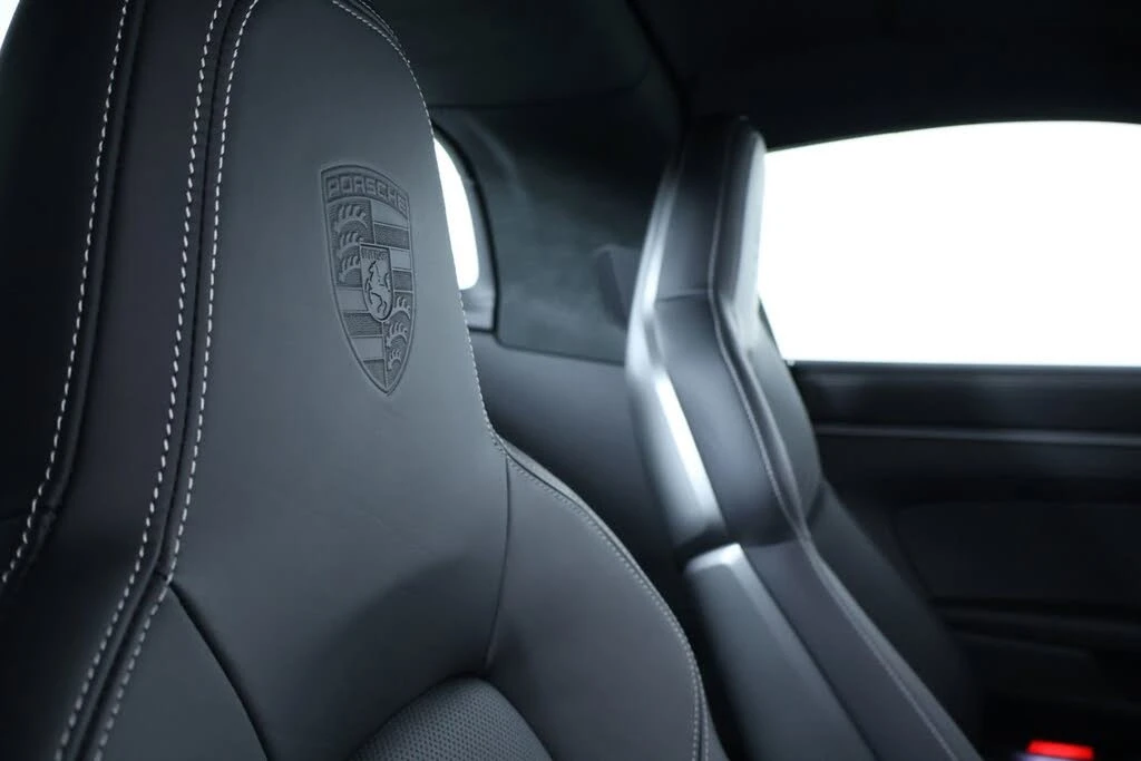 2024 Porsche 992 Targa 4 & 4S - Image 22 of 26