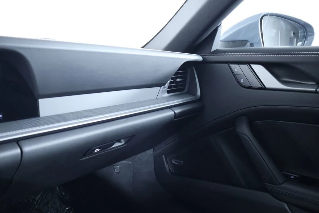 2024 Porsche 992 Targa 4 & 4S - Image 25 of 26