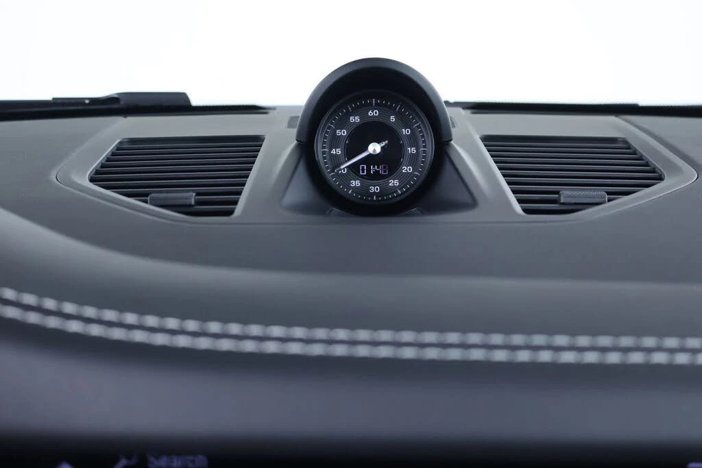 2024 Porsche 992 Targa 4 & 4S - Image 15 of 26