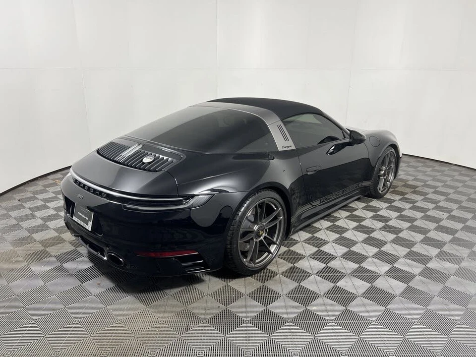 2024 Porsche 992 Targa 4 & 4S - Image 7 of 25