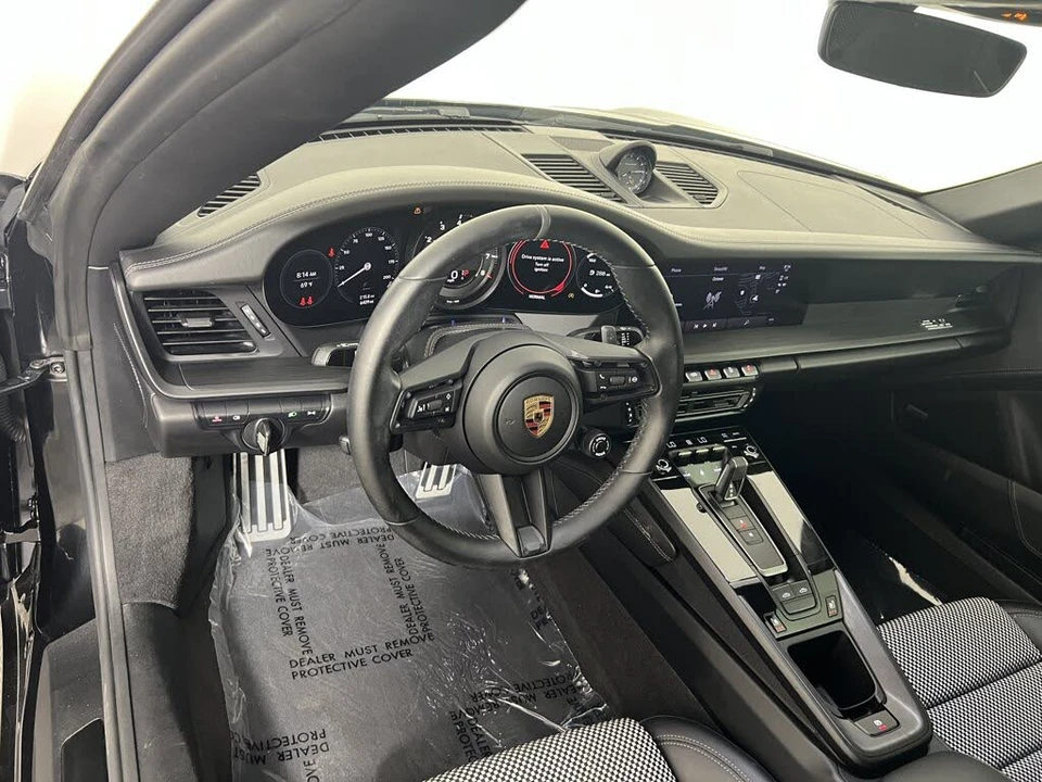 2024 Porsche 992 Targa 4 & 4S - Image 4 of 25
