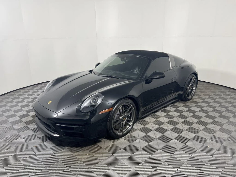 2024 Porsche 992 Targa 4 & 4S - Image 11 of 25