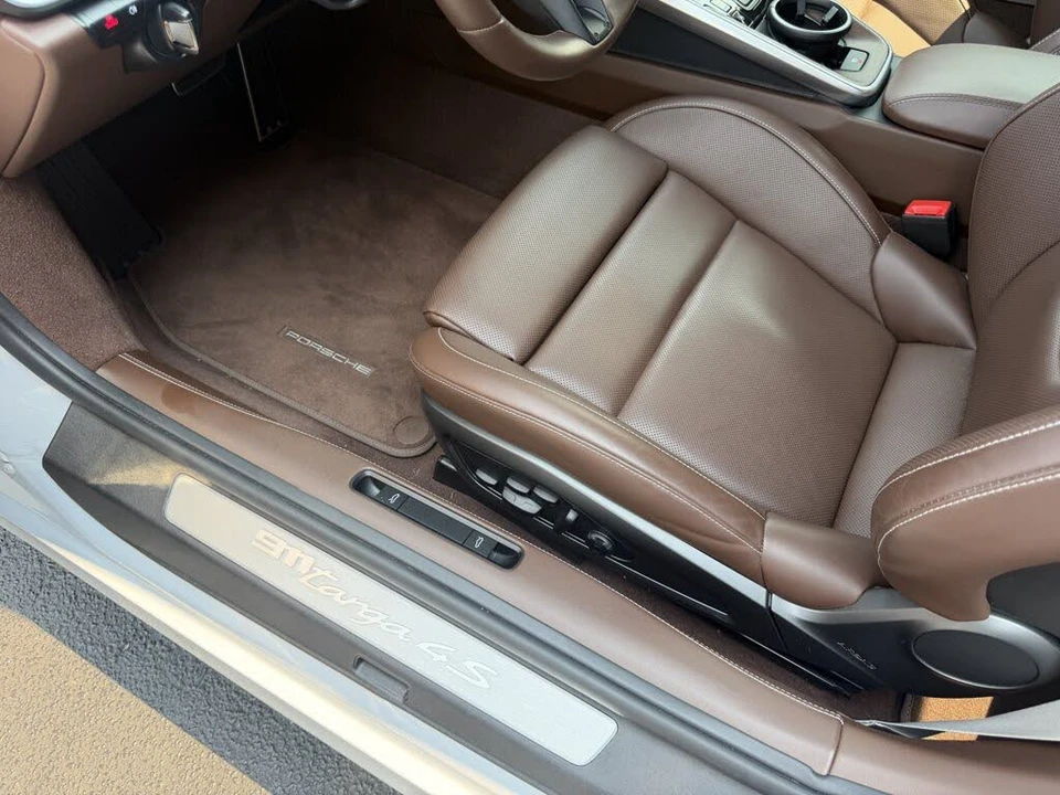 2024 Porsche 992 Targa 4 & 4S - Image 16 of 29
