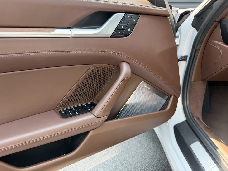 2024 Porsche 992 Targa 4 & 4S - Image 22 of 29