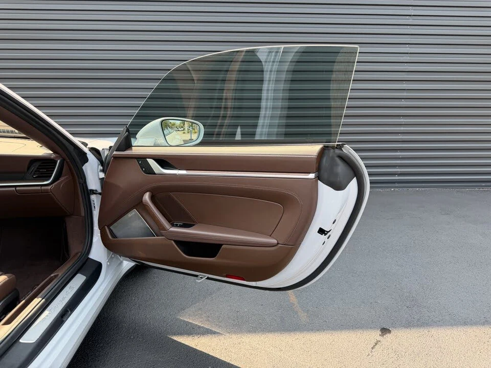 2024 Porsche 992 Targa 4 & 4S - Image 23 of 29