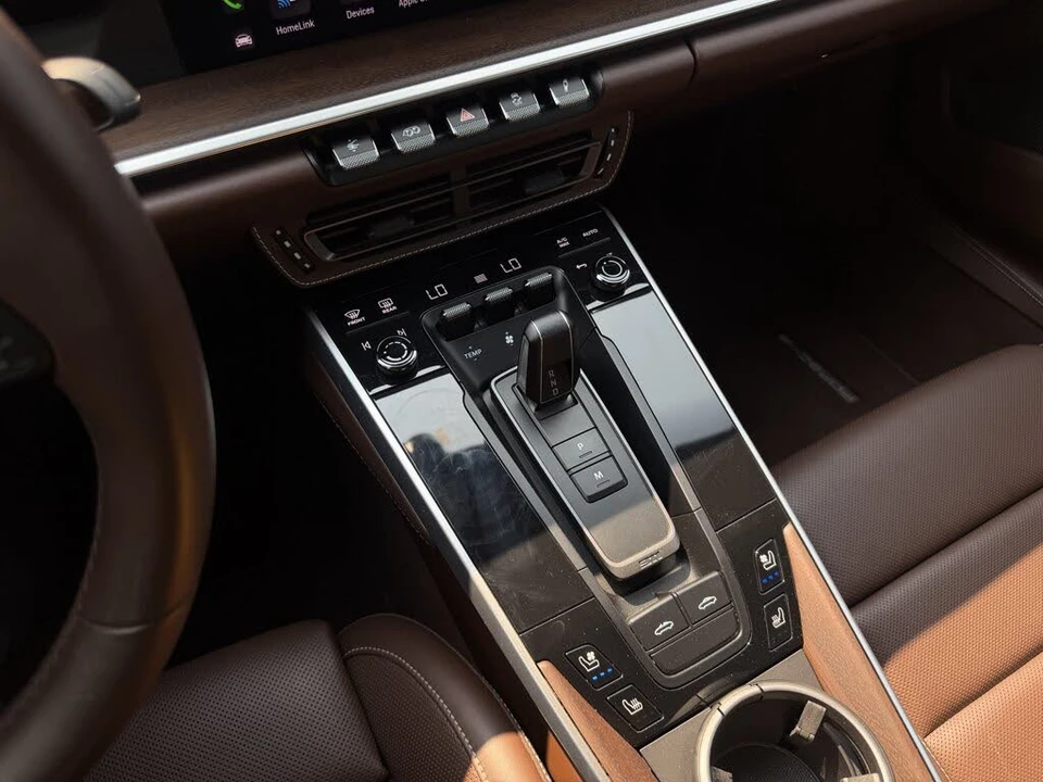 2024 Porsche 992 Targa 4 & 4S - Image 28 of 29