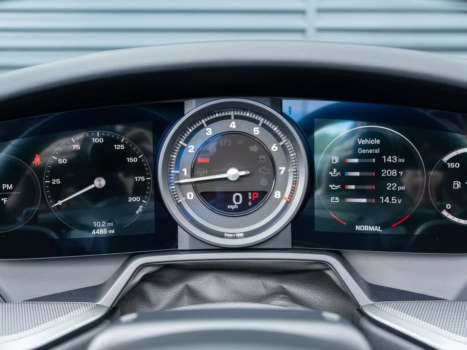 2024 Porsche 992 Targa 4 & 4S - Image 28 of 31