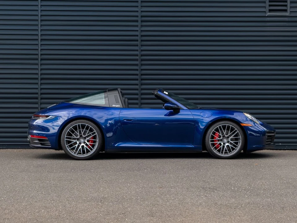 2024 Porsche 992 Targa 4 & 4S - Image 9 of 31