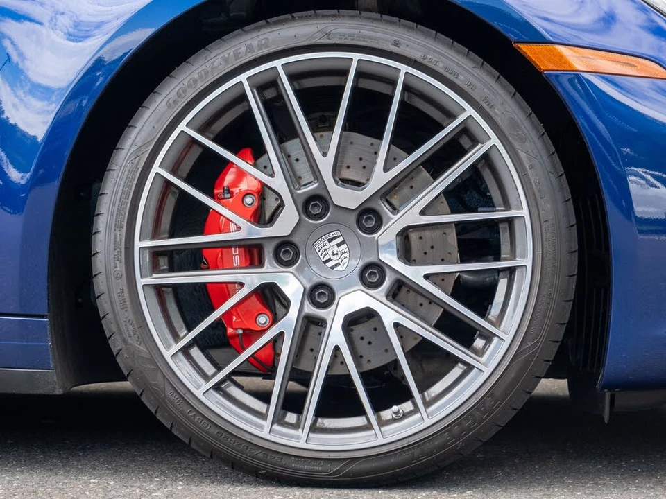 2024 Porsche 992 Targa 4 & 4S - Image 14 of 31