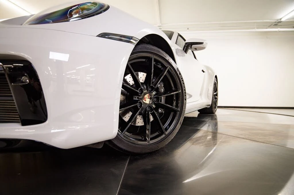 2024 Porsche 992 Targa 4 & 4S - Image 12 of 29