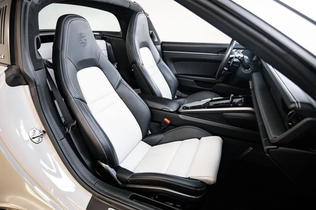 2024 Porsche 992 Targa 4 & 4S - Image 29 of 29
