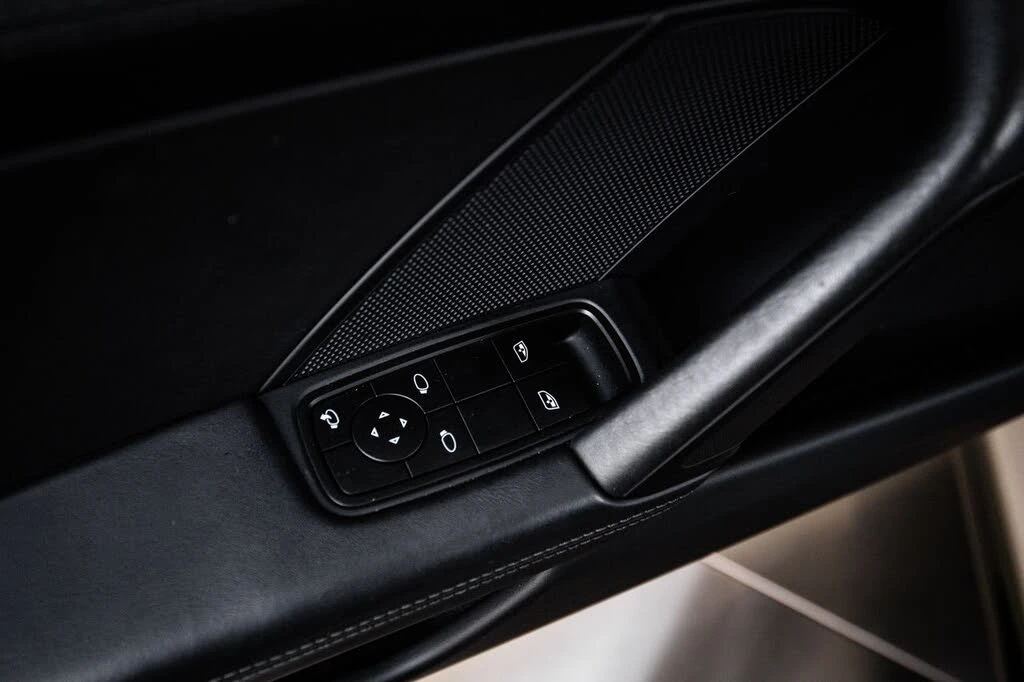 2024 Porsche 992 Targa 4 & 4S - Image 22 of 29