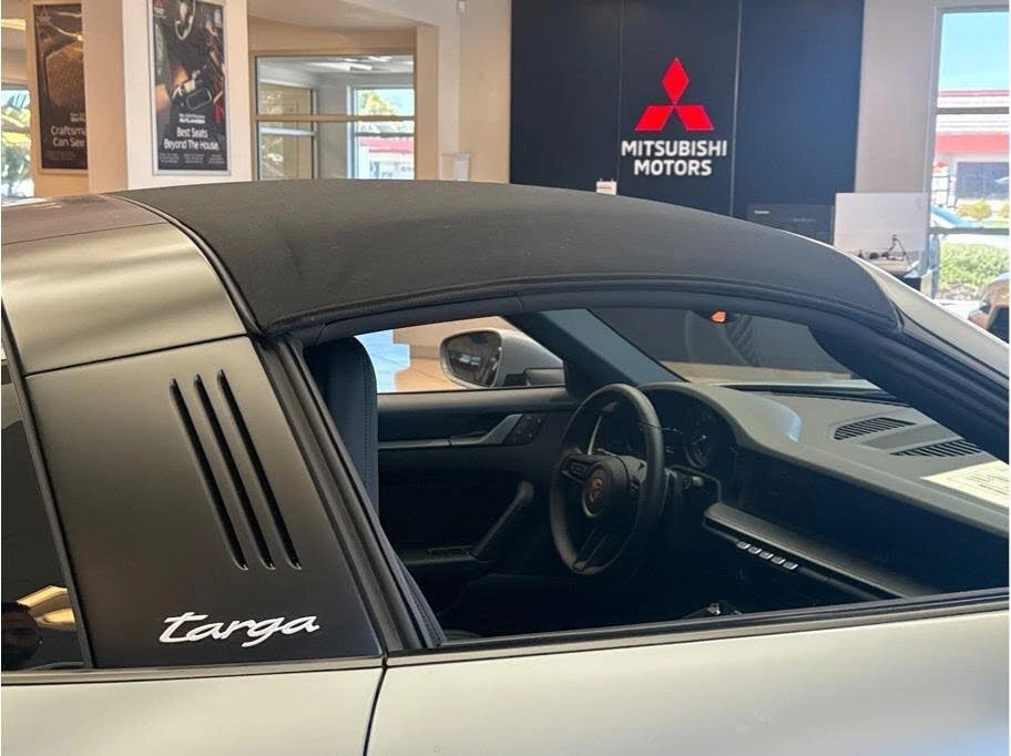 2024 Porsche 992 Targa 4 & 4S - Image 29 of 31