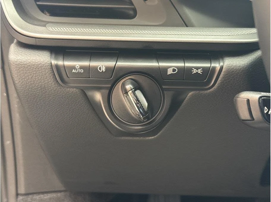 2024 Porsche 992 Targa 4 & 4S - Image 18 of 31