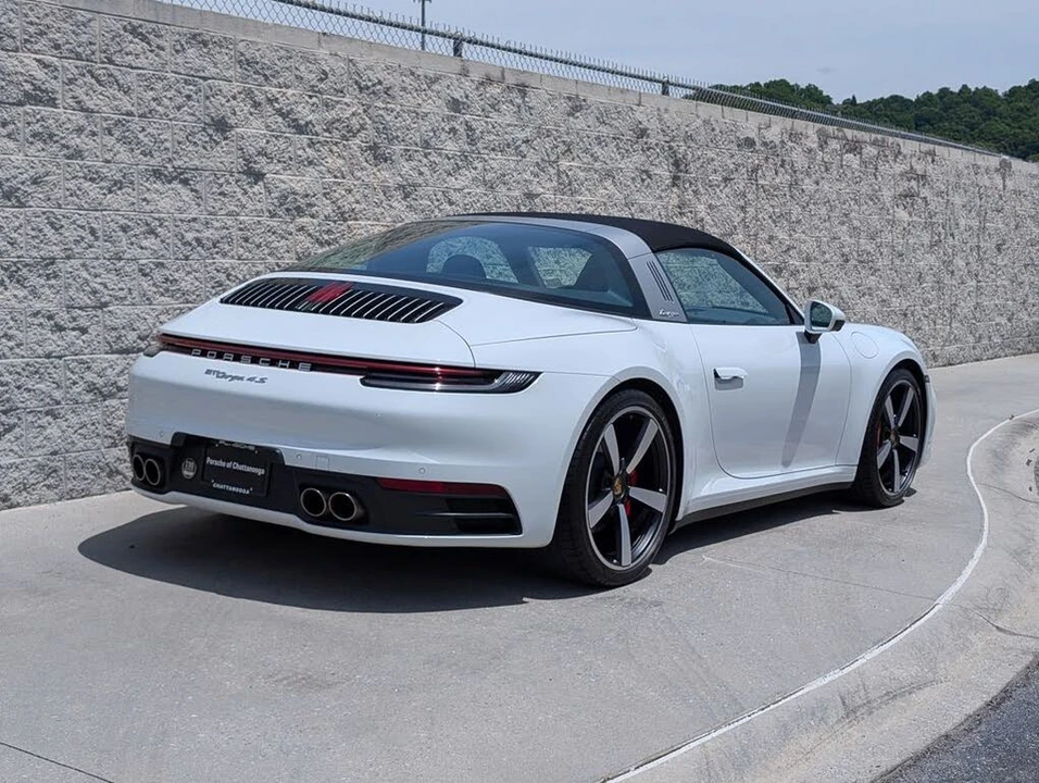 2024 Porsche 992 Targa 4 & 4S - Image 7 of 31