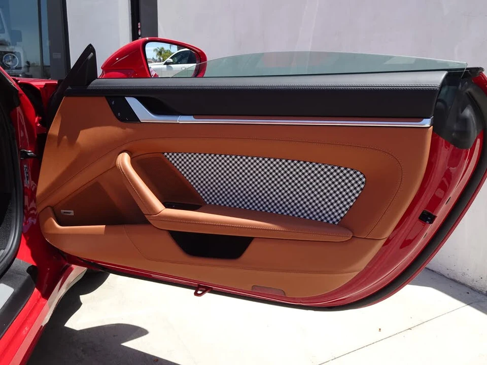 2024 Porsche 992 Targa 4 & 4S - Image 19 of 22