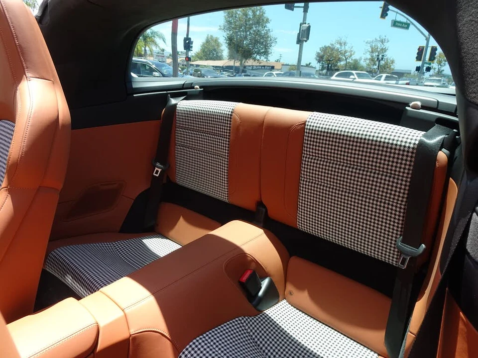 2024 Porsche 992 Targa 4 & 4S - Image 17 of 22