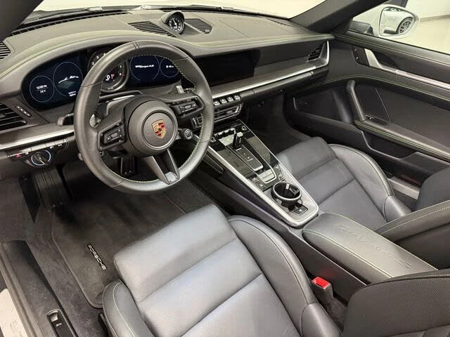 2024 Porsche 992 Targa 4 & 4S - Image 4 of 7