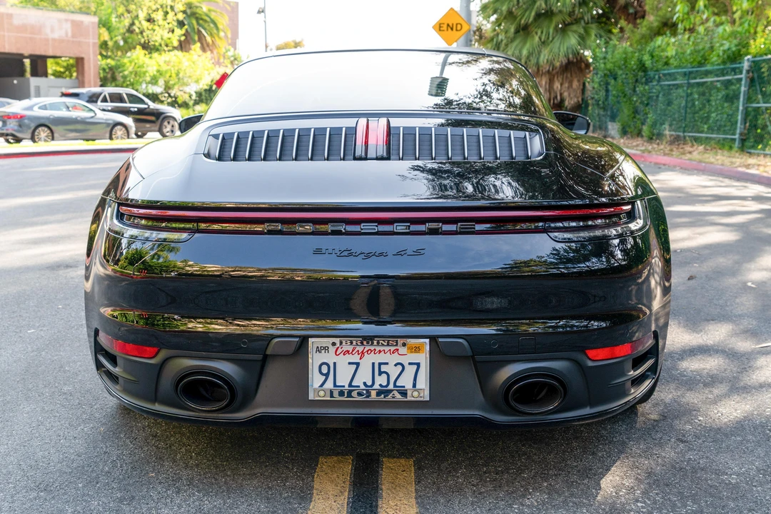 2024 Porsche 992 Targa 4 & 4S - Image 16 of 31