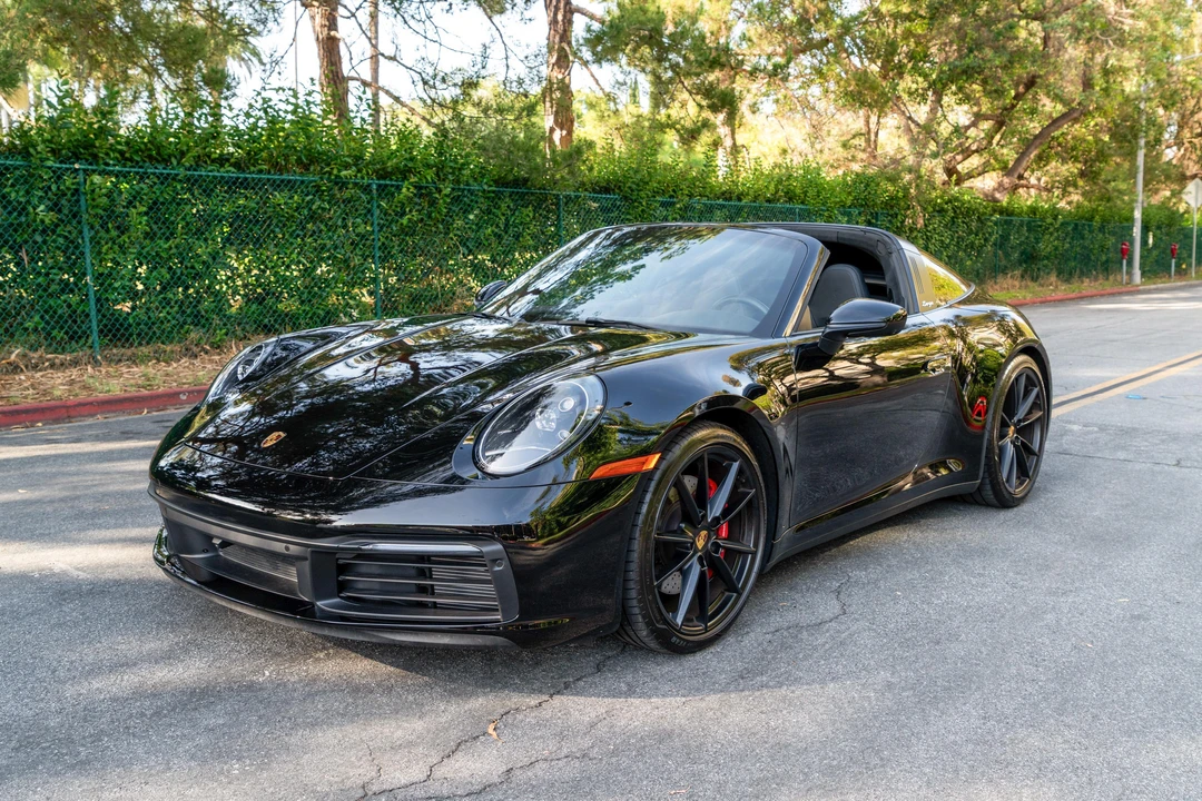 2024 Porsche 992 Targa 4 & 4S - Image 9 of 31