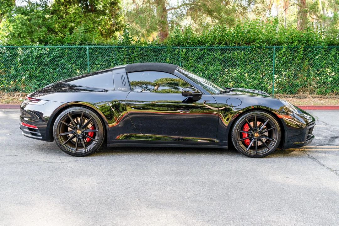 2024 Porsche 992 Targa 4 & 4S - Image 21 of 31