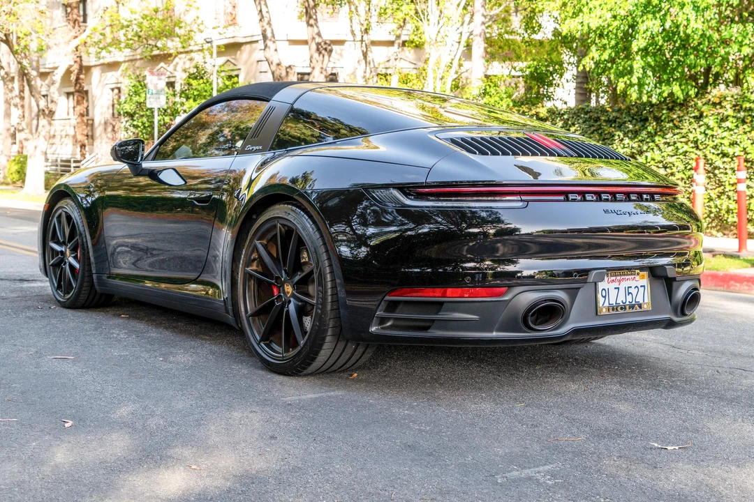 2024 Porsche 992 Targa 4 & 4S - Image 13 of 31