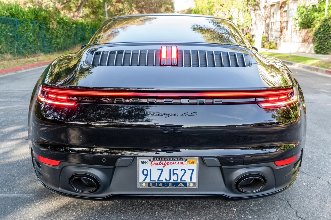 2024 Porsche 992 Targa 4 & 4S - Image 17 of 31