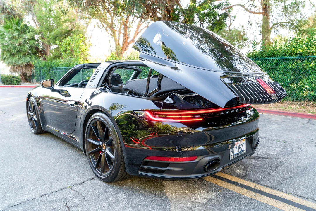 2024 Porsche 992 Targa 4 & 4S - Image 25 of 31