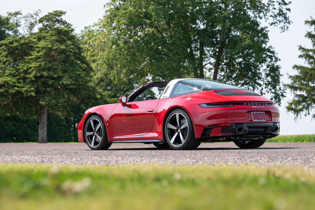 2024 Porsche 992 Targa 4 & 4S - Image 13 of 31