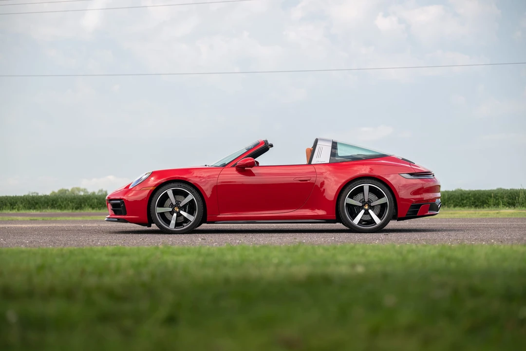 2024 Porsche 992 Targa 4 & 4S - Image 15 of 31