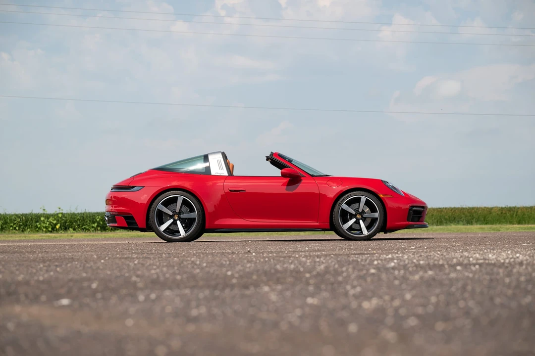 2024 Porsche 992 Targa 4 & 4S - Image 16 of 31