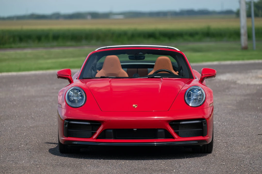 2024 Porsche 992 Targa 4 & 4S - Image 26 of 31