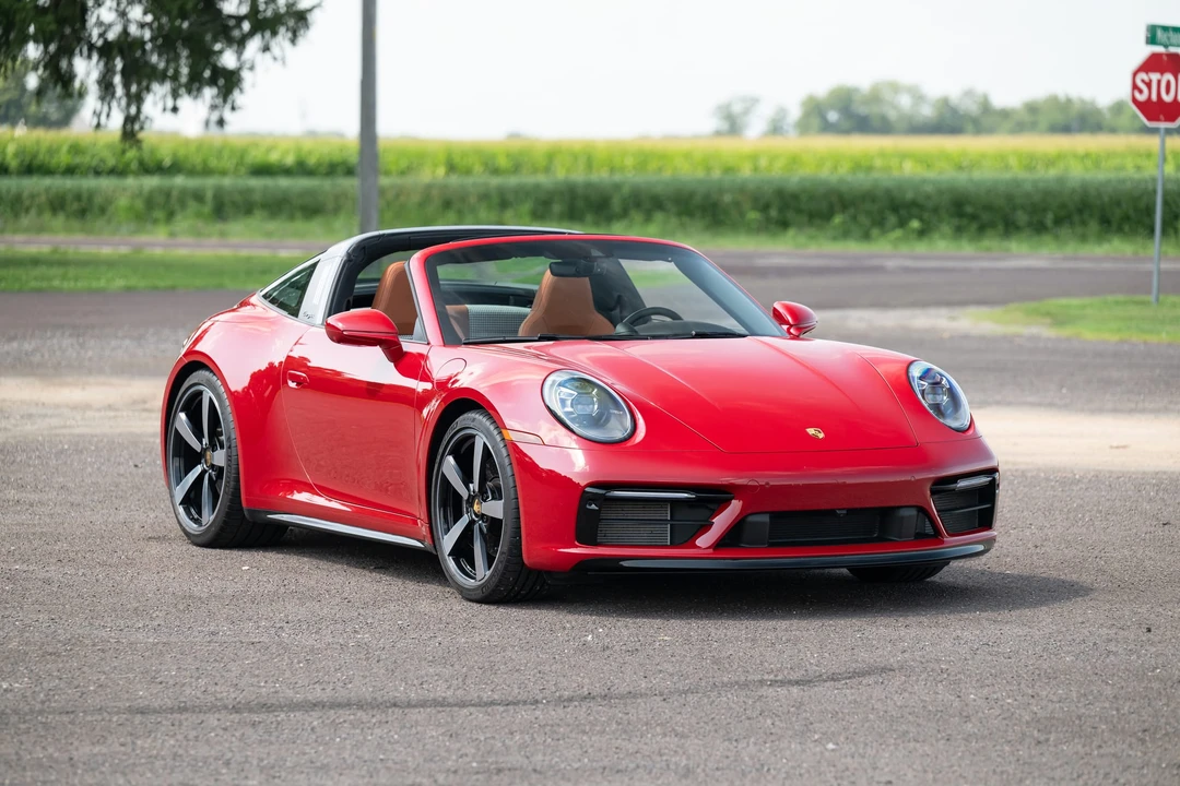 2024 Porsche 992 Targa 4 & 4S - Image 28 of 31