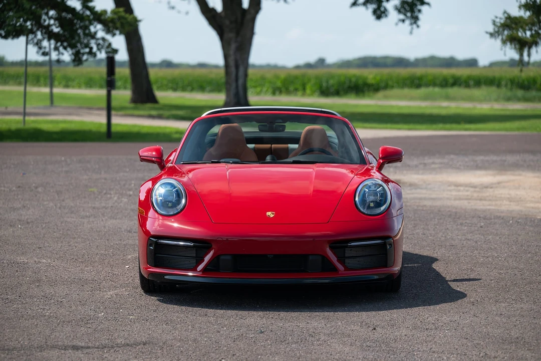 2024 Porsche 992 Targa 4 & 4S - Image 10 of 31