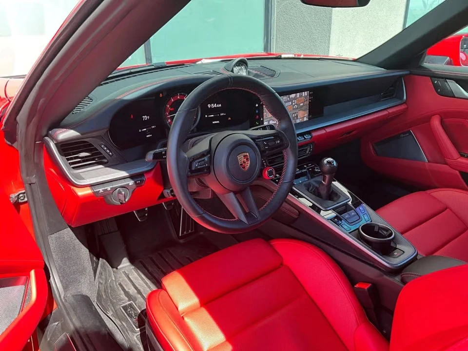 2024 Porsche 992 Targa 4 & 4S - Image 27 of 31
