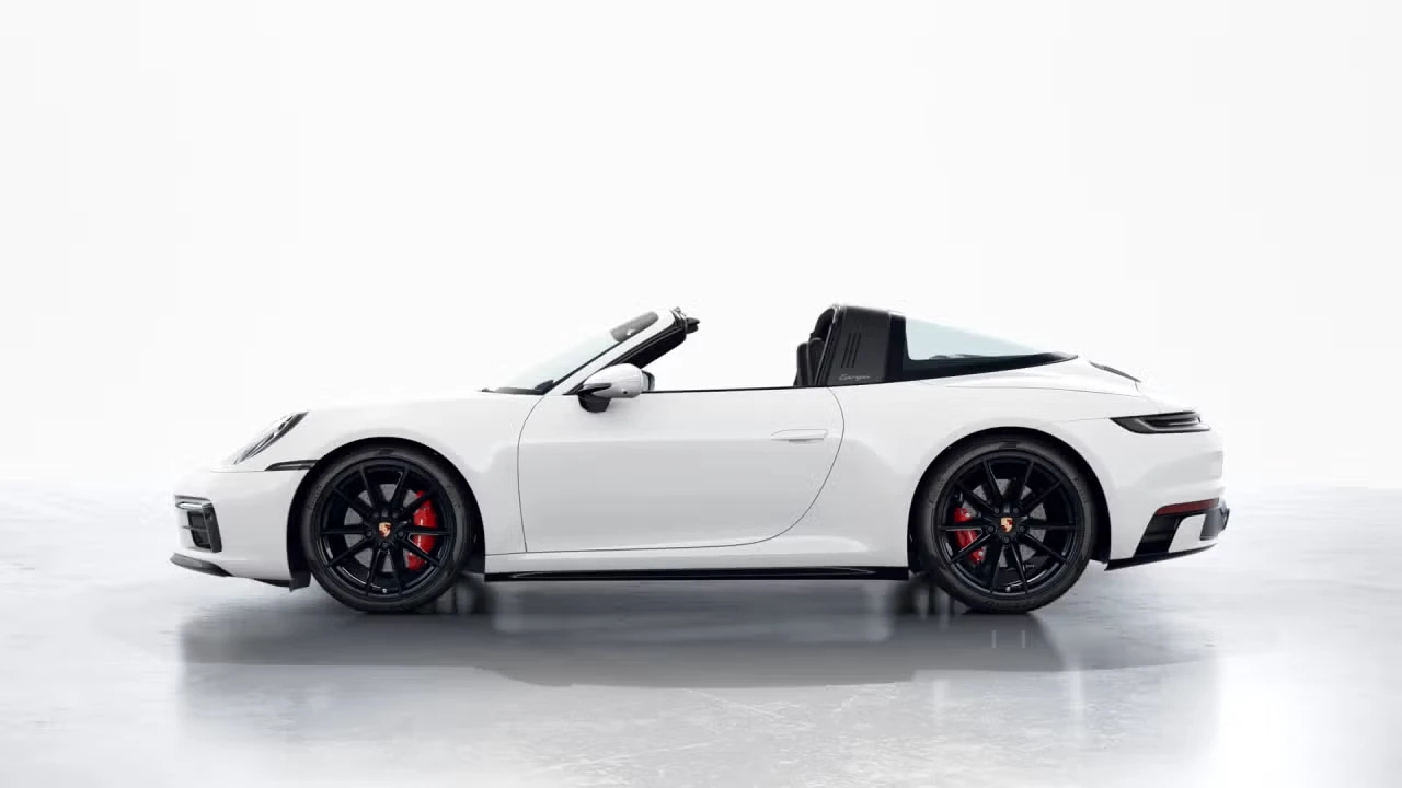 2024 Porsche 911 - Image 13 of 31