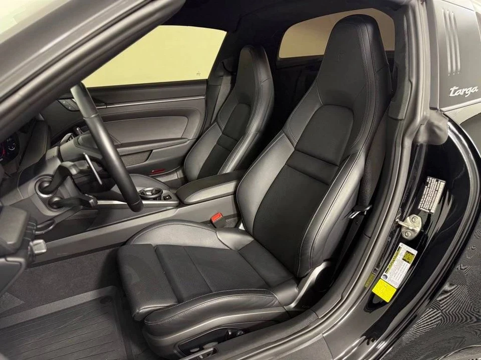 2024 Porsche 992 Targa 4 & 4S - Image 5 of 5