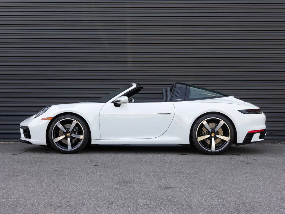 2024 Porsche 992 Targa 4 & 4S - Image 2 of 4