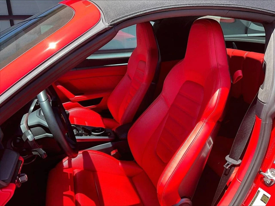 2024 Porsche 992 Targa 4 & 4S - Image 5 of 5