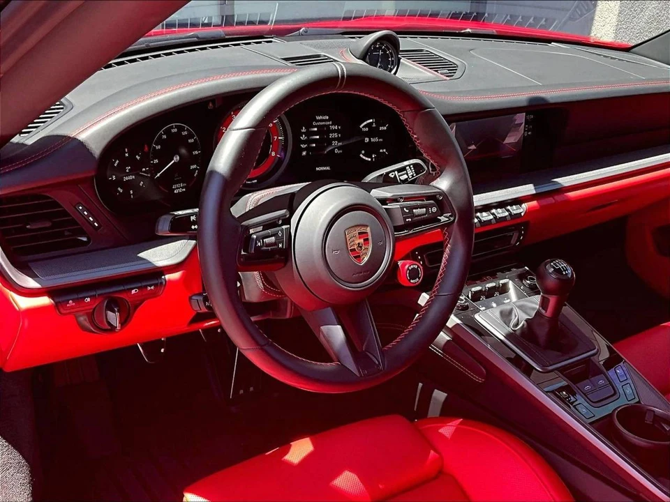 2024 Porsche 992 Targa 4 & 4S - Image 4 of 5