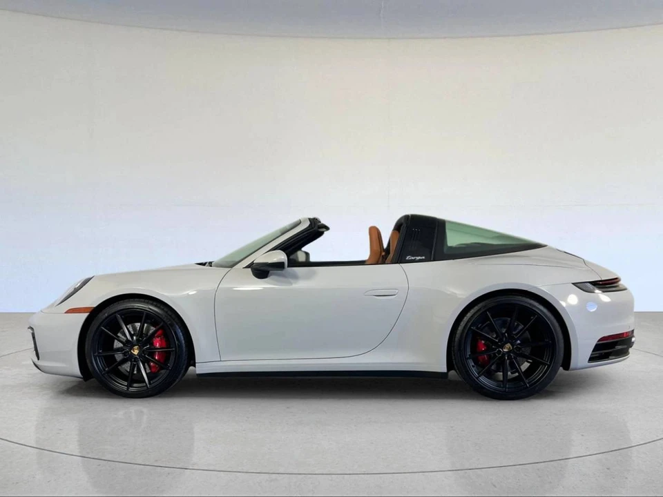2024 Porsche 992 Targa 4 & 4S - Image 2 of 5