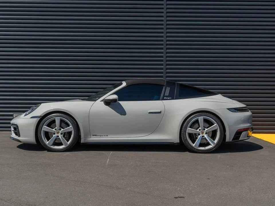 2024 Porsche 992 Targa 4 & 4S - Image 2 of 5
