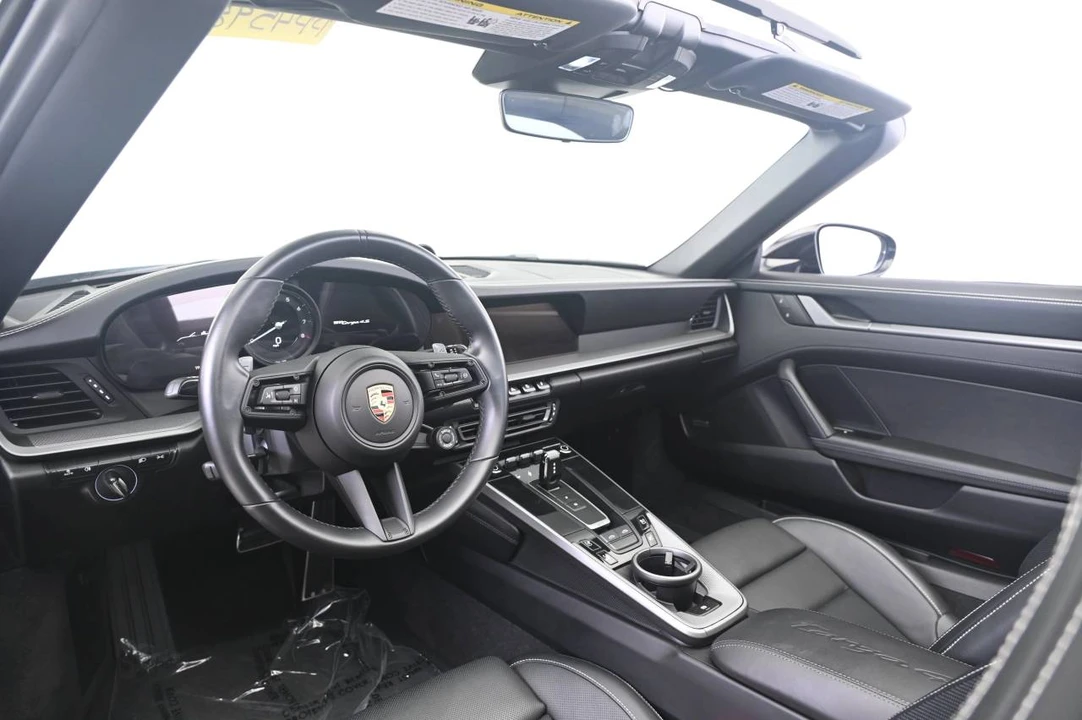2024 Porsche 992 Targa 4 & 4S - Image 4 of 5