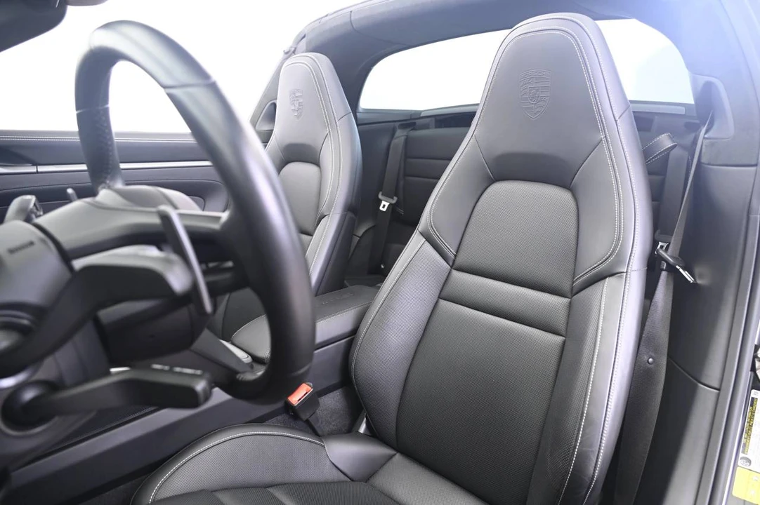2024 Porsche 992 Targa 4 & 4S - Image 5 of 5
