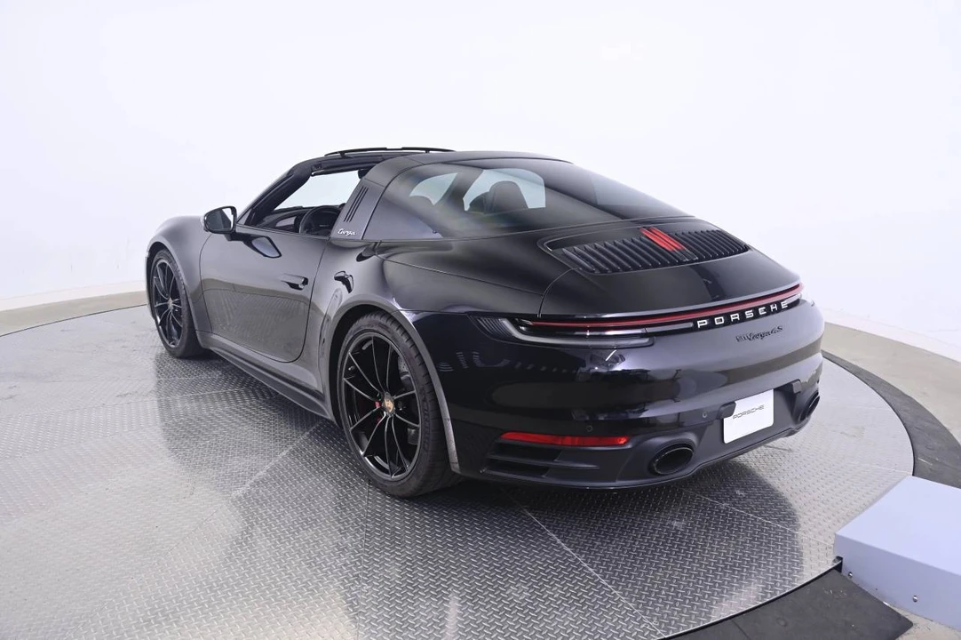 2024 Porsche 992 Targa 4 & 4S - Image 3 of 5