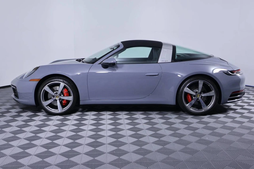 2024 Porsche 992 Targa 4 & 4S - Image 2 of 5