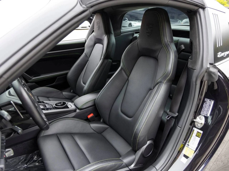 2024 Porsche 992 Targa 4 & 4S - Image 5 of 5