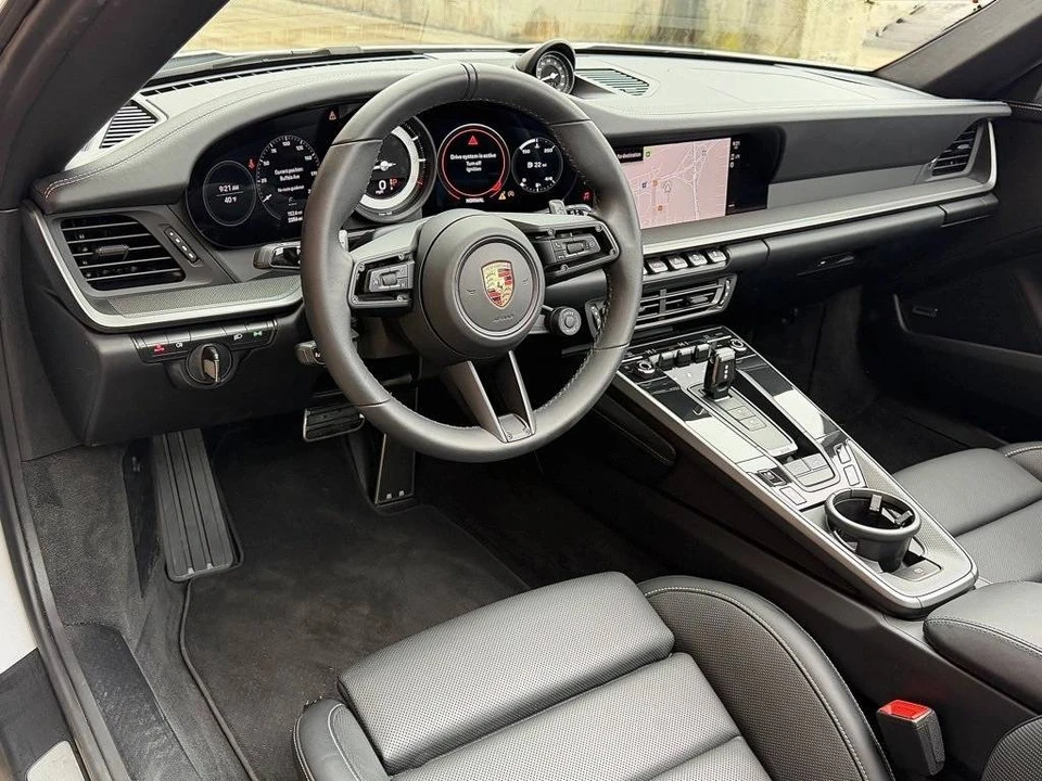 2024 Porsche 992 Targa 4 & 4S - Image 4 of 5